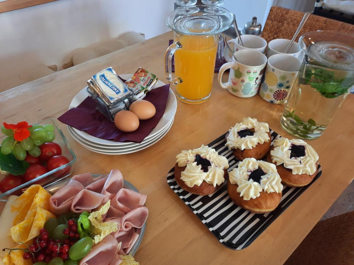 Penzion Zahrada Nad Rekou, Restaurace A Kavarna - Parkovani Gratis Zlata Koruna Екстер'єр фото
